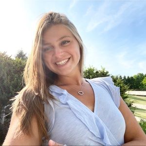 Meet your Posher, Meredith